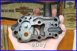 1950-52 Harley-Davidson Panhead Motor Oil Feed Pump Cover Gears