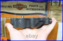 1950-52 Harley-Davidson Panhead Motor Oil Feed Pump Cover Gears