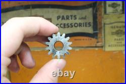 1950-52 Harley-Davidson Panhead Motor Oil Feed Pump Cover Gears
