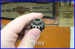 1950-52 Harley-Davidson Panhead Motor Oil Feed Pump Cover Gears