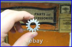 1950-52 Harley-Davidson Panhead Motor Oil Feed Pump Cover Gears
