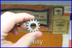 1950-52 Harley-Davidson Panhead Motor Oil Feed Pump Cover Gears