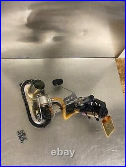 2007 Harley Davidson E/G U/C FLHTCU Fuel Gas Pump & Top Plate Assembly
