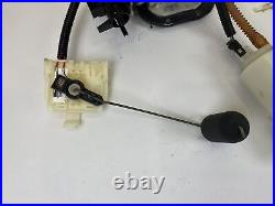 2010 Harley-Davidson Softail Convertible CVO Fuel Pump & Top Plate 75284-08A