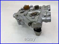 Harley-Davidson 2012 FLHTK Electra Camshaft Plate Assembly Oil Pump 103