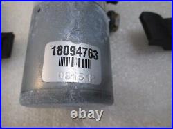 Oem Harley-davidson Softail Rear Abs Brake Module Pump Brake Wheel 18094763