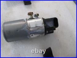 Oem Harley-davidson Softail Rear Abs Brake Module Pump Brake Wheel 18094763